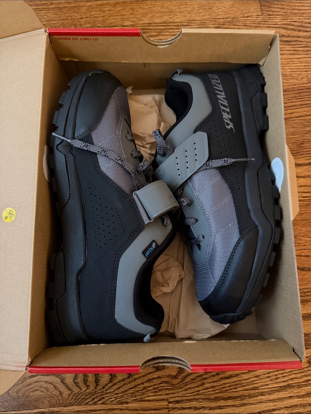 Specialized Men’s Black and Gray Trail Cycling Shoes